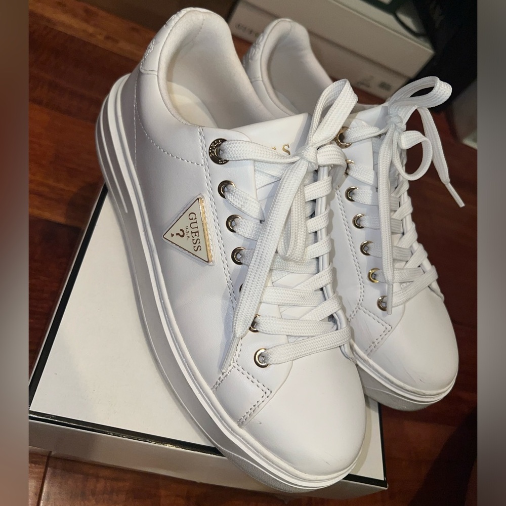 GUESS Women's Denesa White and Gold Sneakers.